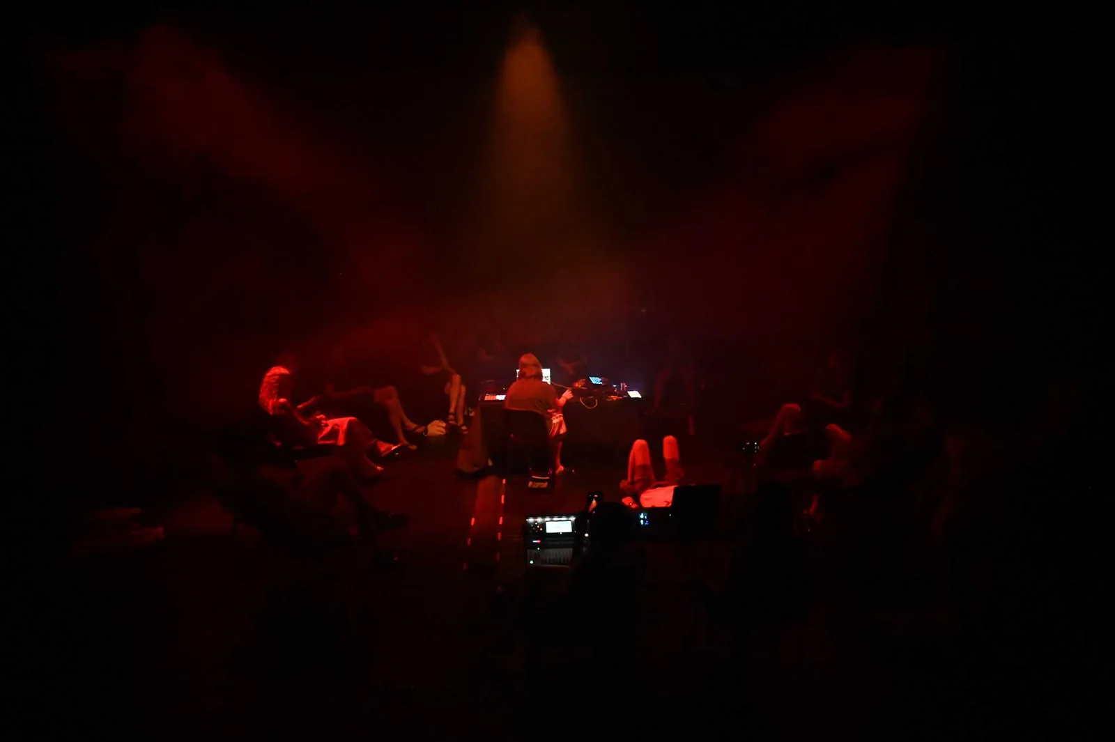 Rezoné: Akuzmatická listening session