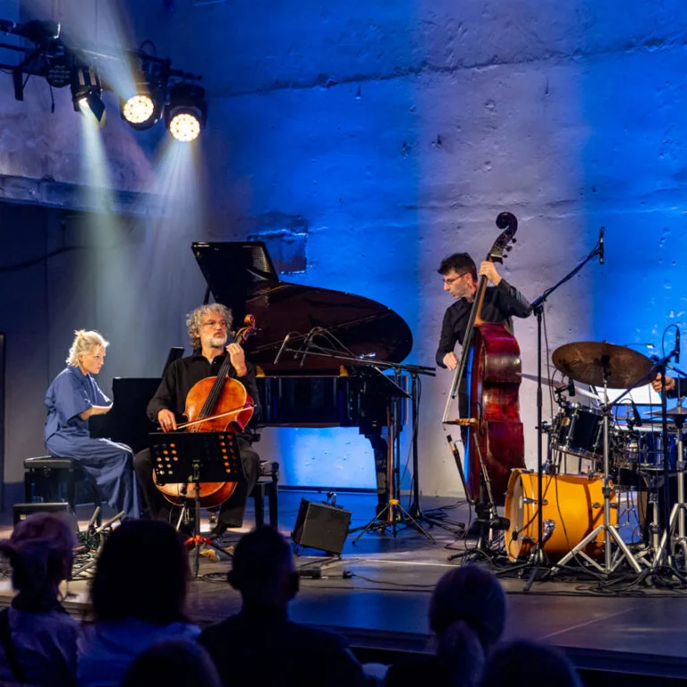Bach versus Bolling