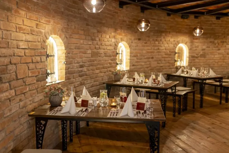 Umenie, história a gastronómia