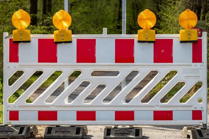 Uzávera časti Čajkovského ulice vrátane chodníka a parkoviska